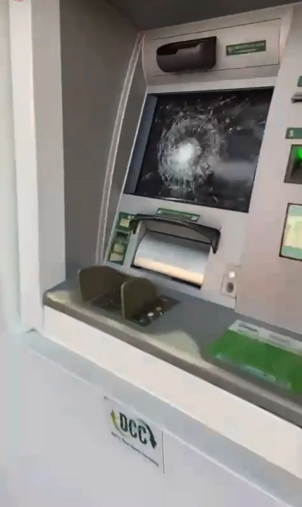 Yalova’da 6 ATM’ye çekiçli saldırı
