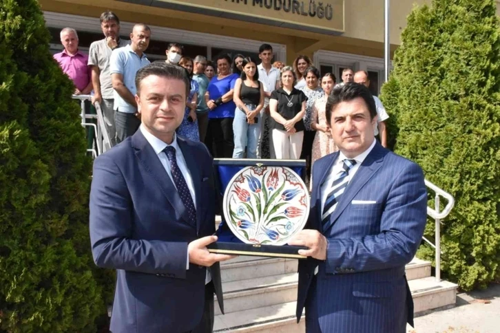 Yalova İl Milli Eğitim Müdürlüğü’nde devir teslim töreni
