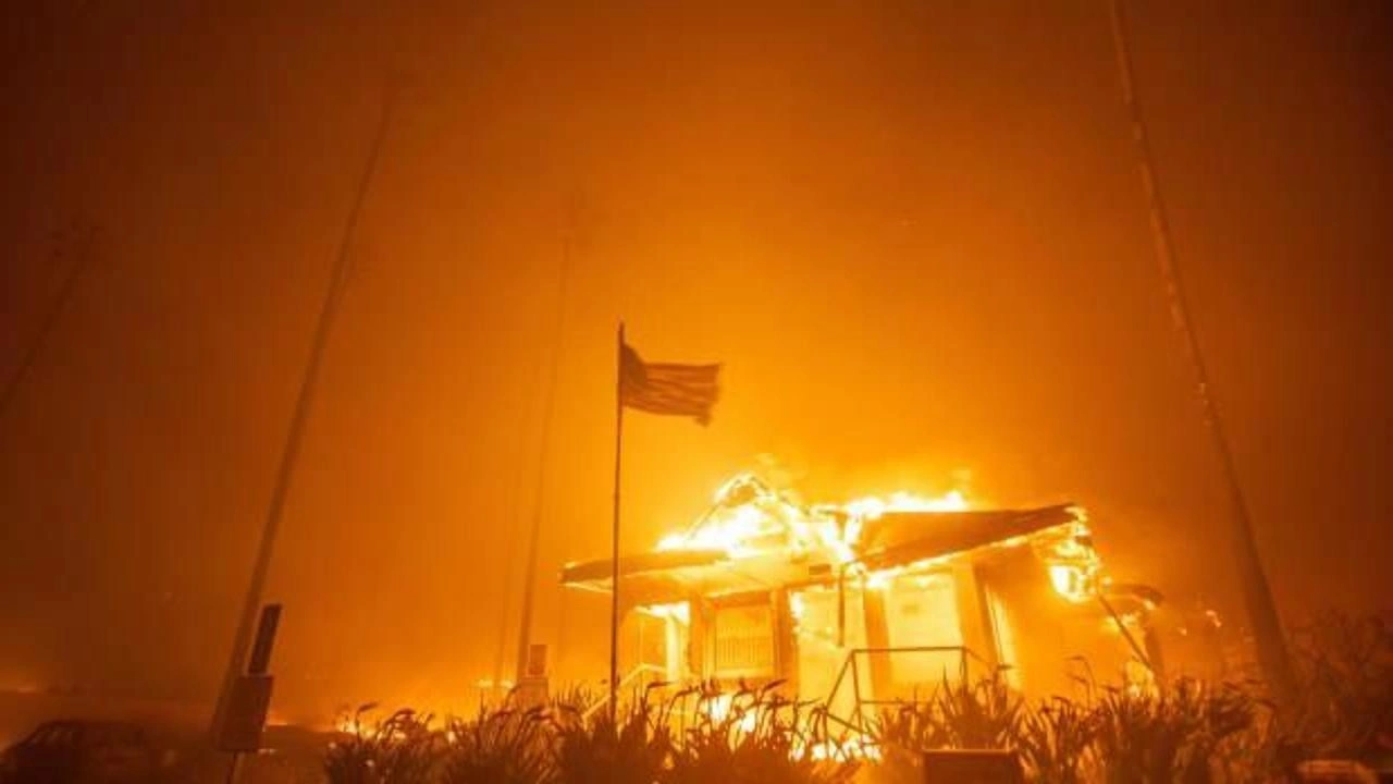 Yangın bölgesinde ikinci tehlike... California'da zehirli kül uyarısı