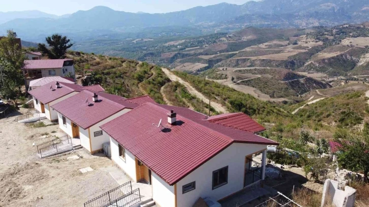 Yangının izleri silindi, afet evlerinde teslimat için geri sayım başladı
