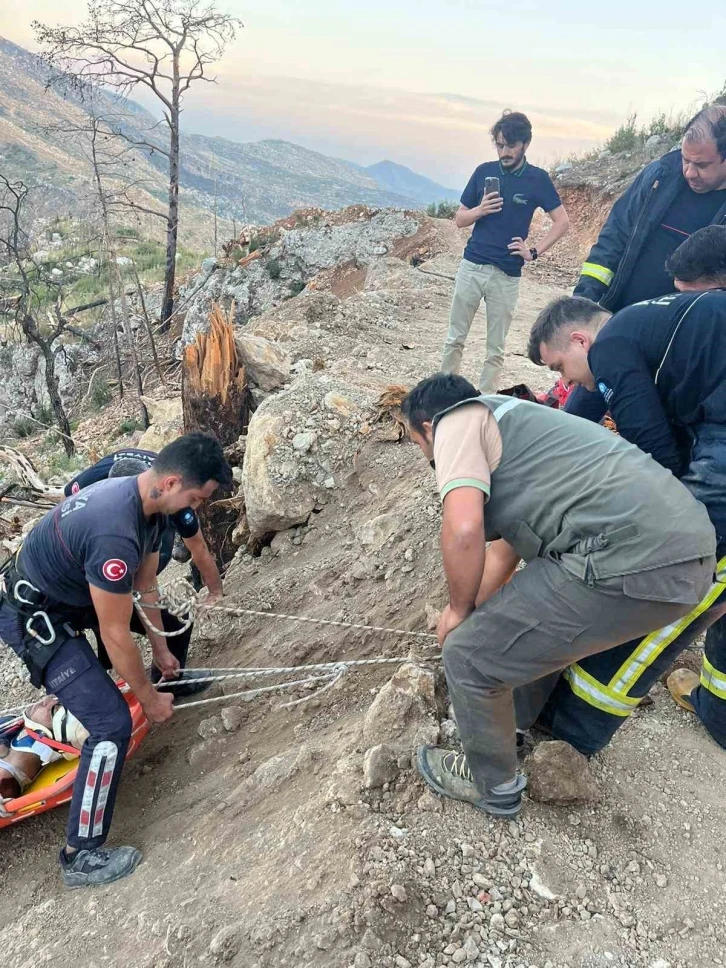 Yaralanan orman işçisine itfaiyeden nefes kesen kurtarma
