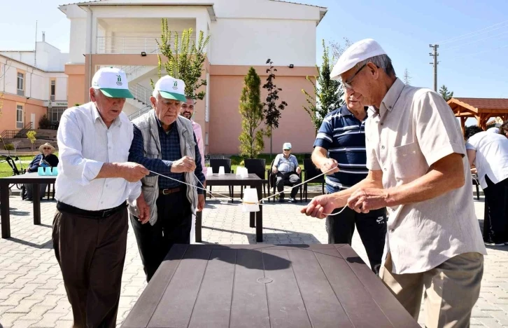 Yaşlılar Dünya Yaşlılar Günü’nü kutladılar
