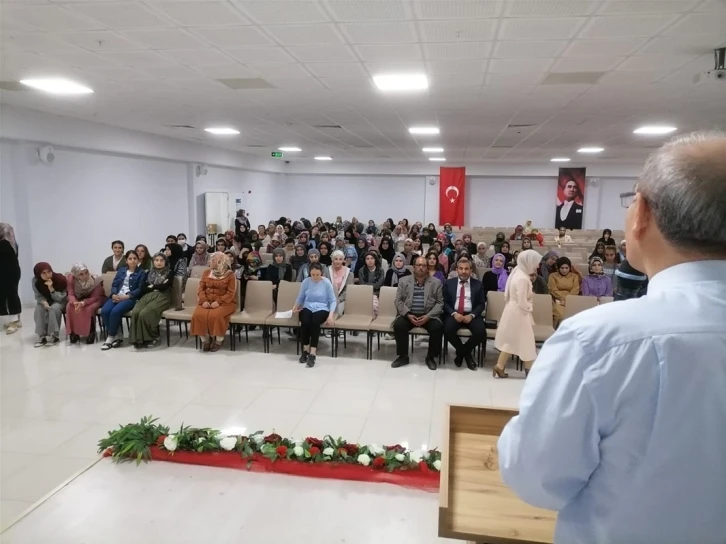 Yazar Ertuğrul’dan Çanakkale ruhunu geleceğe taşıma vurgusu
