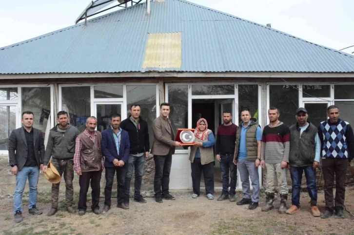 Yedisu Kaymakamı, şehit aileleriyle bir araya geldi
