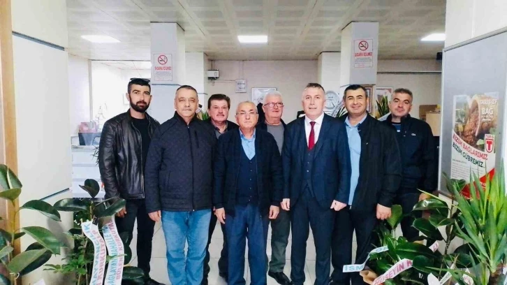 Yeni başkana üzüm üreticilerinin sorunlarını anlattılar
