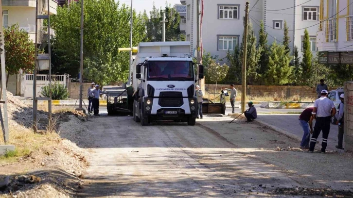 Yeni Mahallede yol düzenleme çalışması
