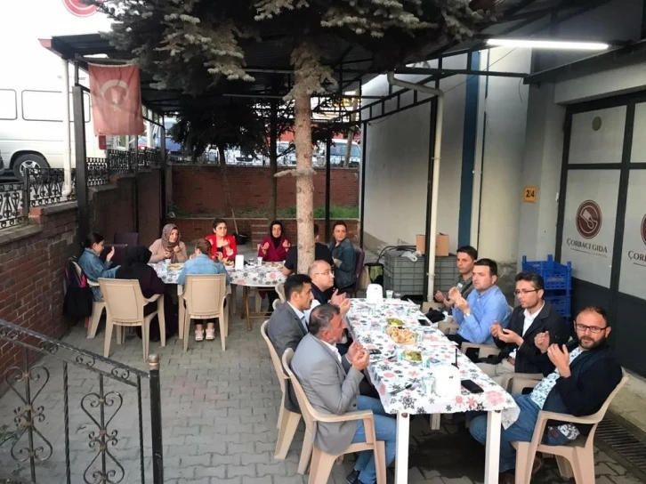 Yeniceliler iftar programında buluştu
