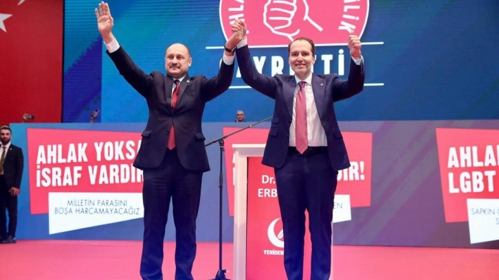 Yeniden Refah Partisi'ndeki şok istifanın sebebini açıkladı!