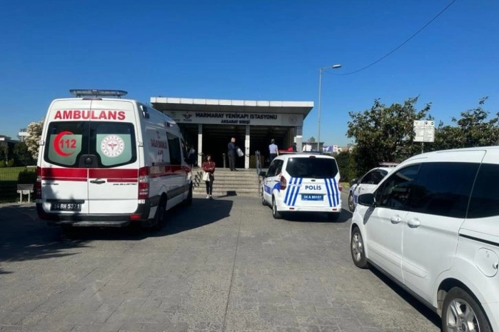 Yenikapı Marmaray'da raylara atlayan şahıs hayatını kaybetti