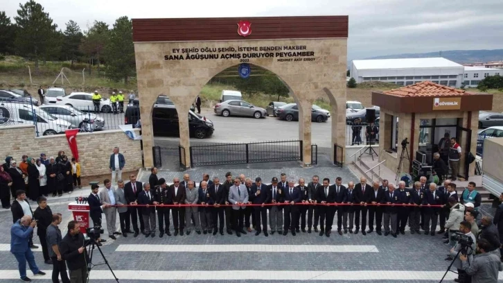 Yenilenen Çorum Şehitliği dualarla ziyarete açıldı
