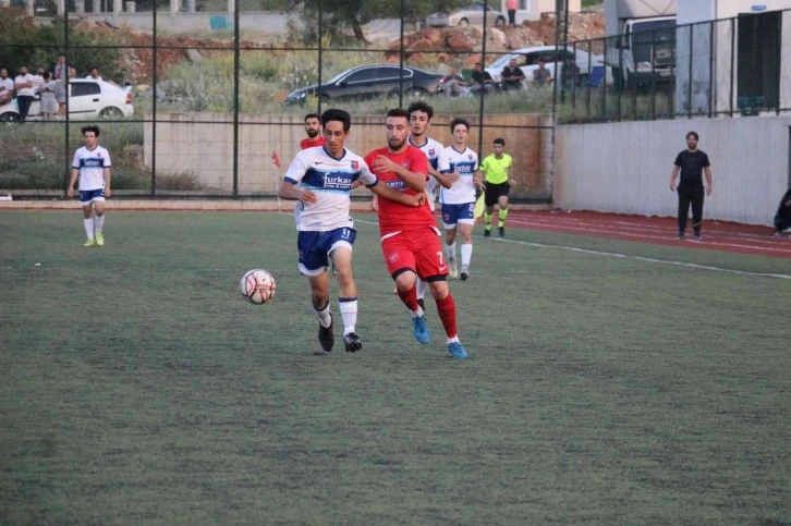 Yenilgisiz şampiyon İstiklalspor, süper lige çıktı
