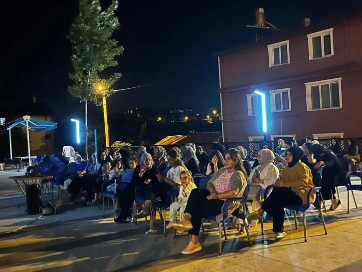 Yenimahale köyünde kadınlara özel açık hava sinema etkinliği
