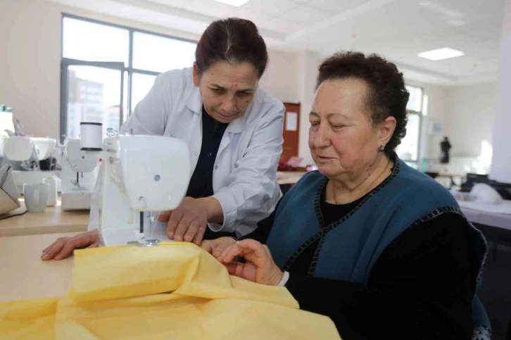 Yenimahalle Belediyesi ’Meslek Edindirme ve Hobi Kurslarına’ kayıtlar başladı
