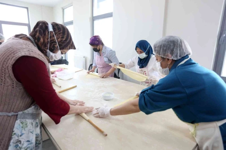 Yenimahalleli kursiyerler ders başı yaptı
