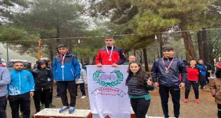 Yenişehir atletizm U16 yarı finalde