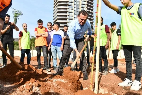 Yenişehir Belediyesi kente yeşil alanlar kazandırmaya devam ediyor