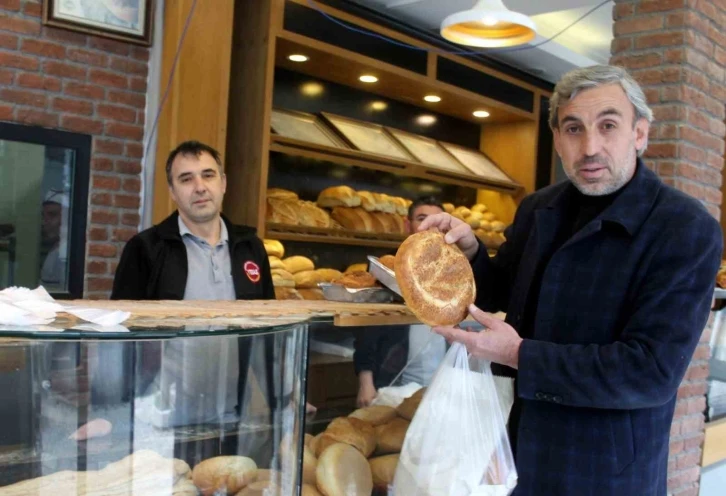 Yenişehir’de 300 gram pide 10 lira
