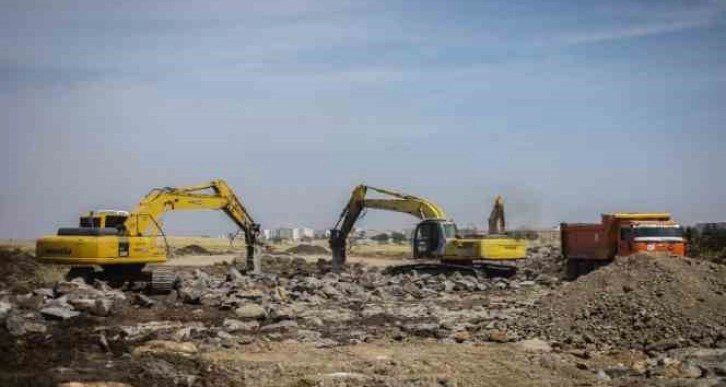 Yenişehir ilçesinin kırsal bölgelerinde yol çalışmaları devam ediyor