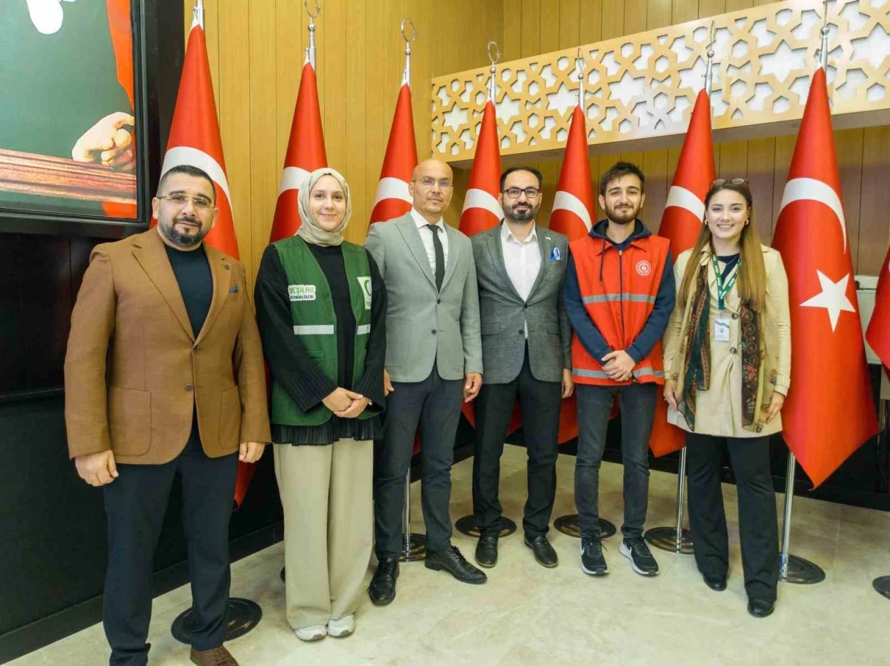 Yeşilay Antalya’dan teknoloji bağımlılığına karşı ODAK projesi: Hedef 20 bin genç
