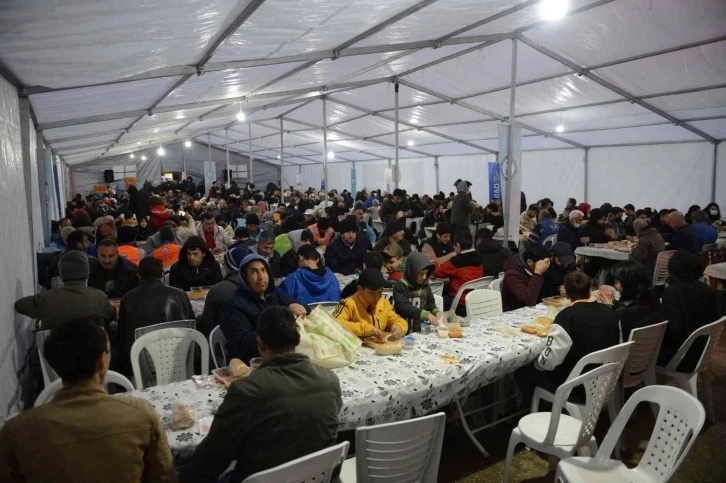 Yıldırım Belediyesi’nden sokak iftarı
