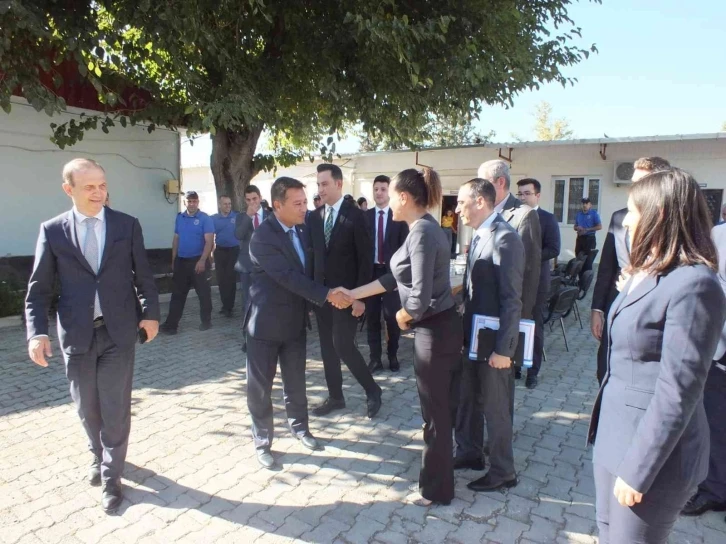 Yıldırım: "Tutuklu ve hükümlüleri topluma yeniden kazandırmayı hedefliyoruz"
