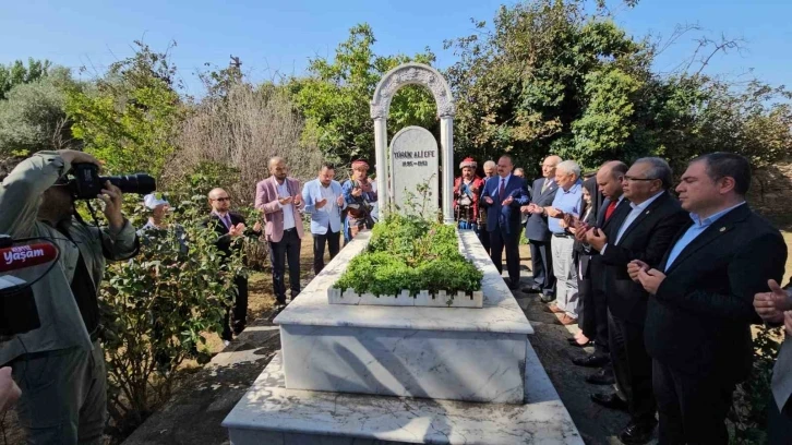 Yörük Ali Efe mezarı başında anıldı
