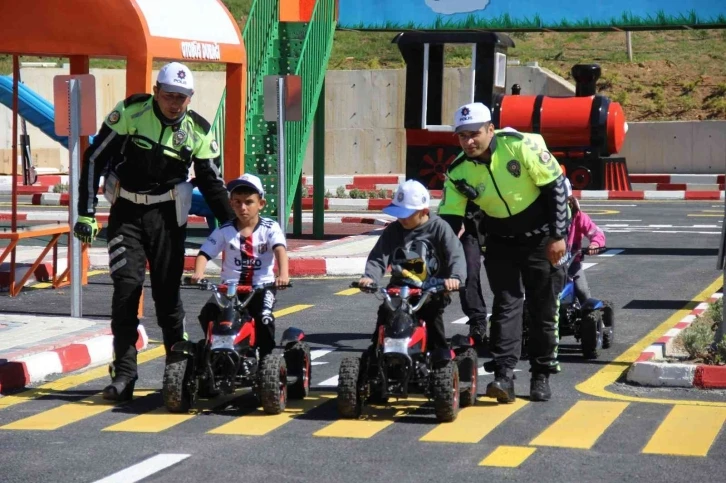 Yozgat’ta Karayolu Trafik Haftası çeşitli etkinliklere sahne oldu
