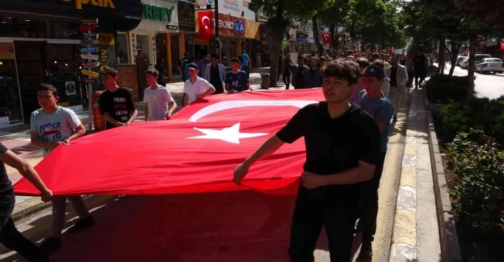 Yozgat’ta şehitler için yürüdüler
