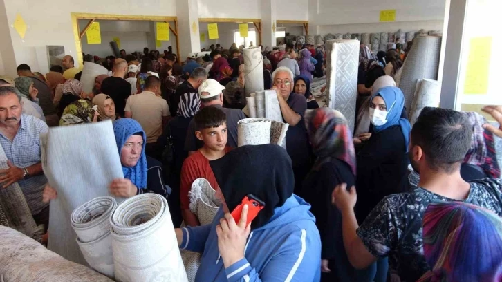 Yozgat’ta ucuz halı satışı yoğunluğa neden oldu
