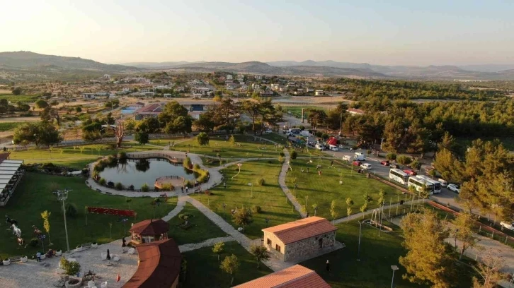 Yunusemre Uçurtma Şenliği düzenlendi
