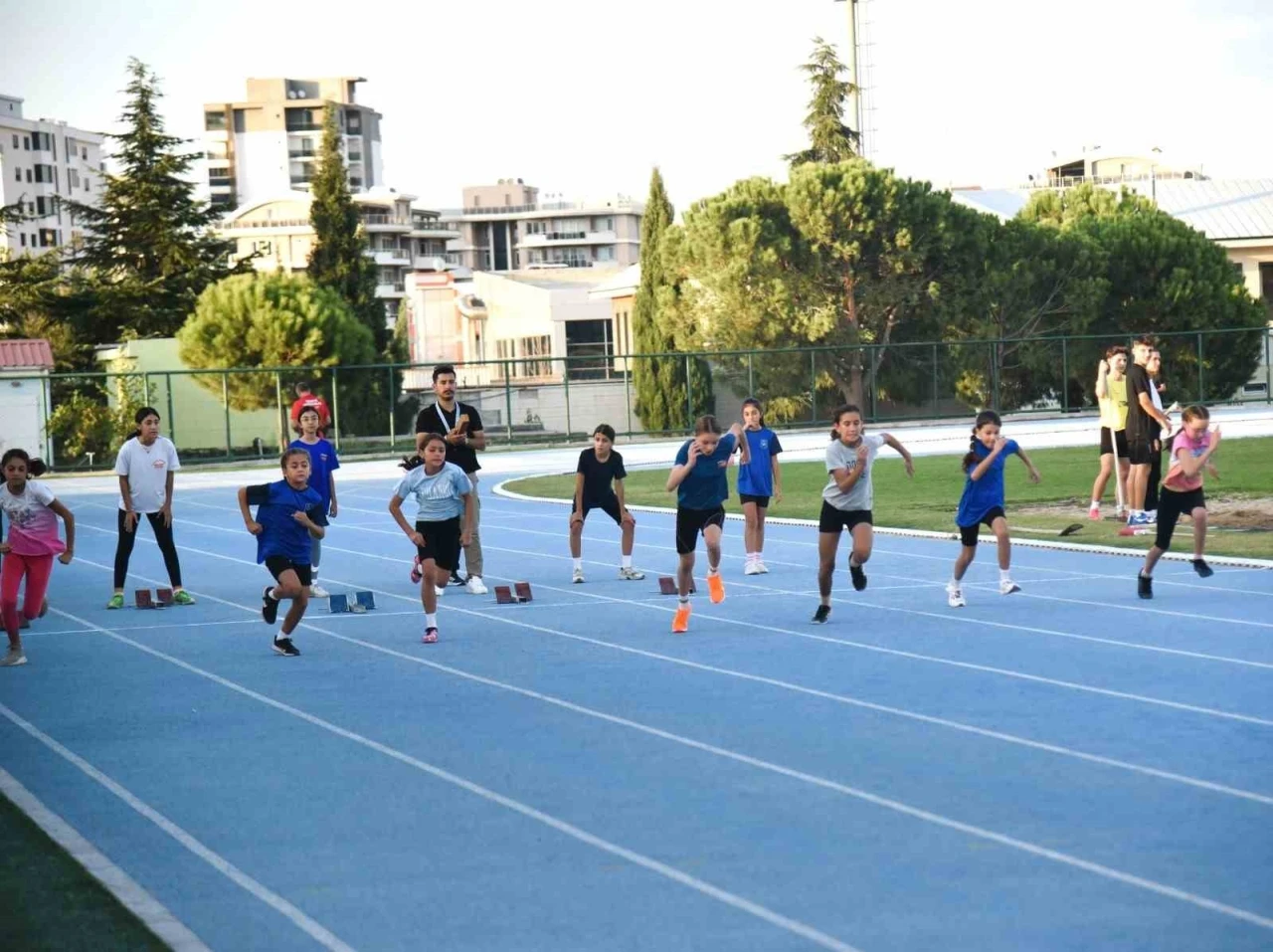 Yunusemreli atletler madalyaları topladı
