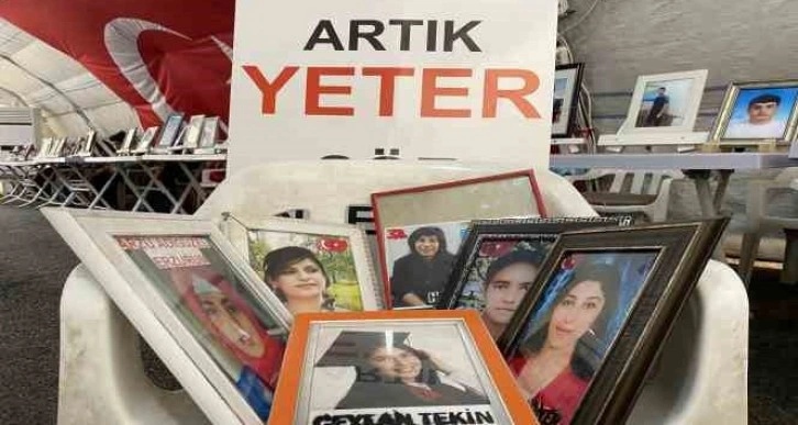 Yüreği yanık anneler 8 Mart Dünya Kadınlar Günü’nde de eylemlerine devam etti