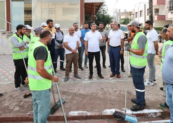 Yüreğir’de dip köşe temizlik