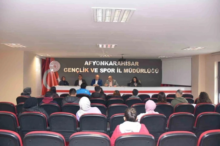 Yurt öğrencilerinin sağlıklı beslenmesi için toplantı yapıldı
