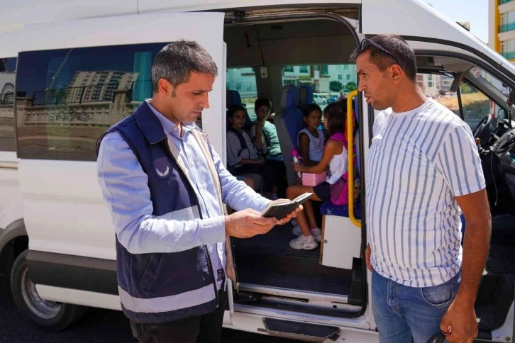 Zabıta ekiplerinden okul servislerine denetim
