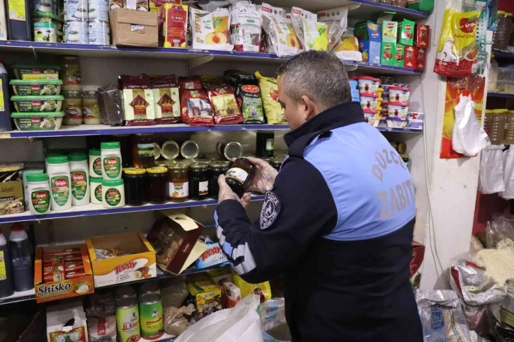 Zabıtadan tarihi geçmiş ürün denetimi
