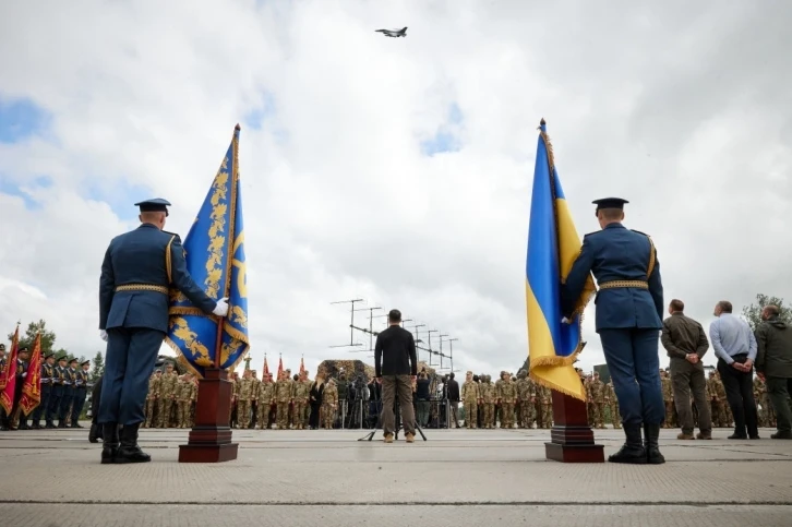 Zelenskiy: &quot;F-16’lar Ukrayna’da&quot;
