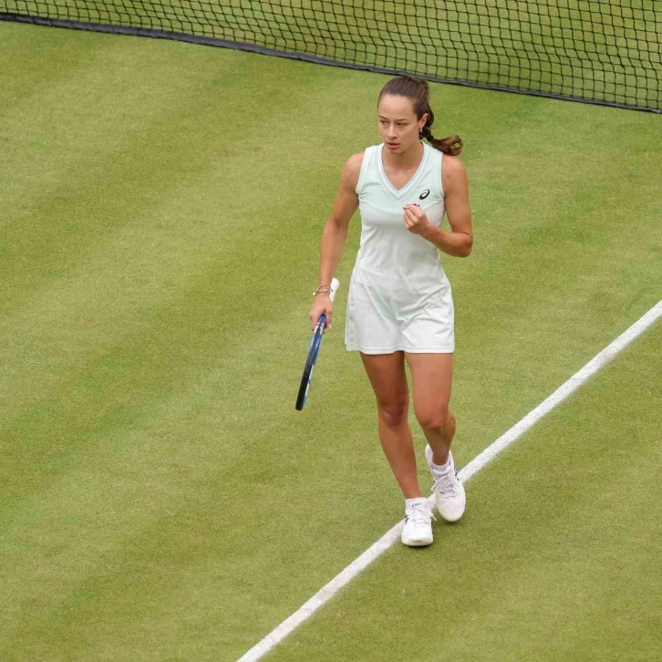 Zeynep Sönmez Wimbledon’da elemelerin final turuna yükseldi
