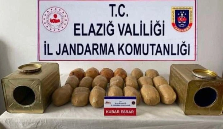 Zeytin tenekelerinden 17 kilo esrar çıktı