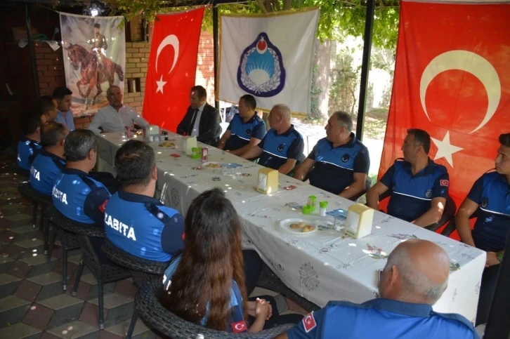 Zile Belediye Başkanı, zabıta ekibi ile yemekte buluştu
