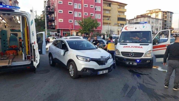 Zonguldak’ta iki otomobil çarpıştı: 4 yaralı
