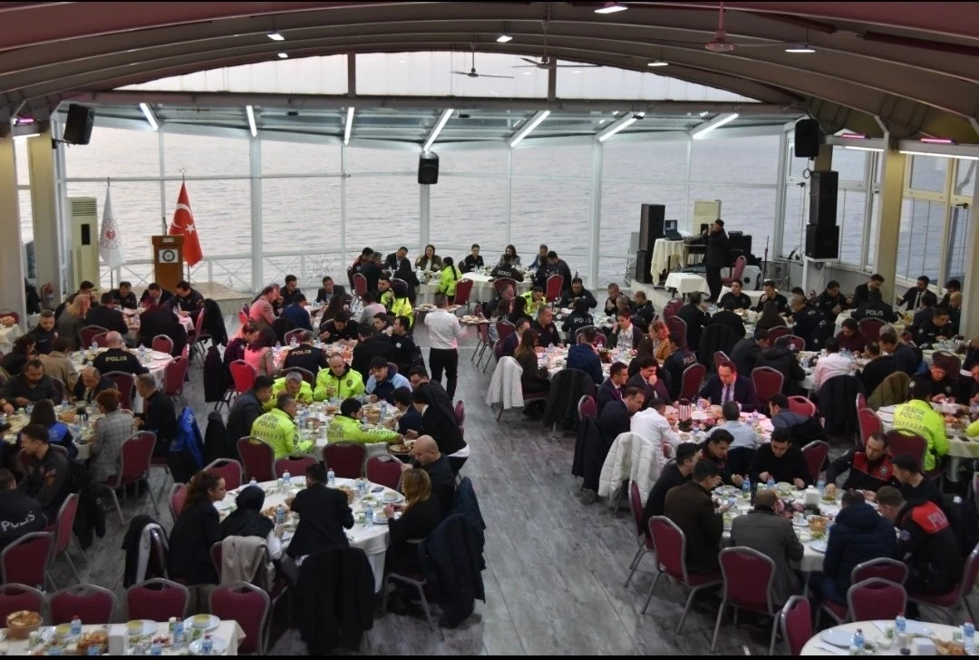 Zonguldak’ta Polisevinde iftar programı düzenlendi
