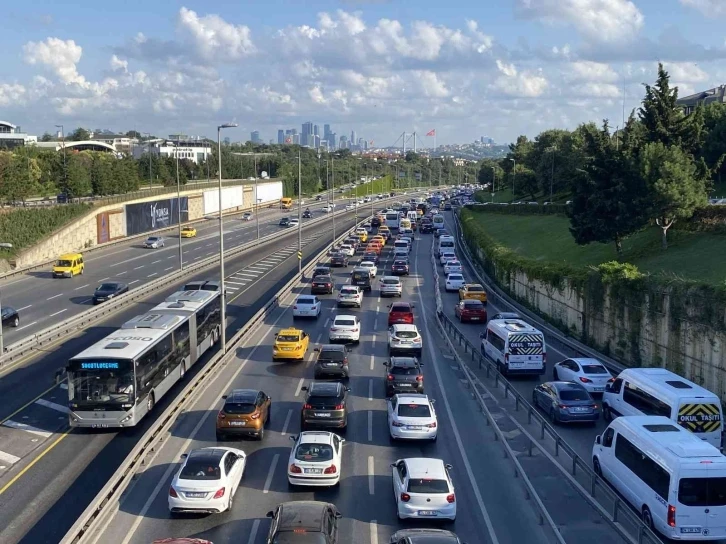 Zorunluk trafik sigortası primlerinde aylık artış oranı yüzde 4.75’e çıkarıldı
