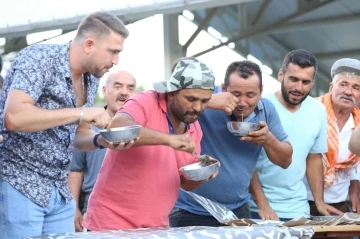 1,5 kilo balı 33 saniyede yedi, birinciliği kimseye kaptırmadı
