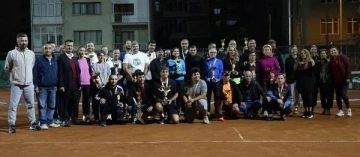 100'üncü yıl Tenis Turnuvası'nda ödüller verildi
