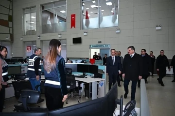 112 Acil Çağrı Merkezi 128 personelle hizmet veriyor
