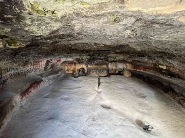 1200 yıllık yeraltı şehri vandalların hedefi haline geldi
