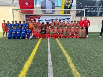 1308 Osmaneli Belediyespor ’U-11 Cumhuriyet Turnuvası’a katıldı
