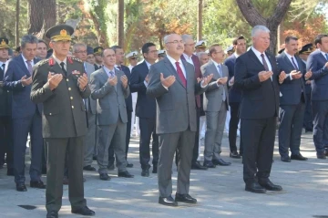 15 Temmuz şehitleri İzmir’de törenle anıldı
