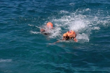 17. Uluslararası Meis-Kaş Yüzme Yarışı yapıldı